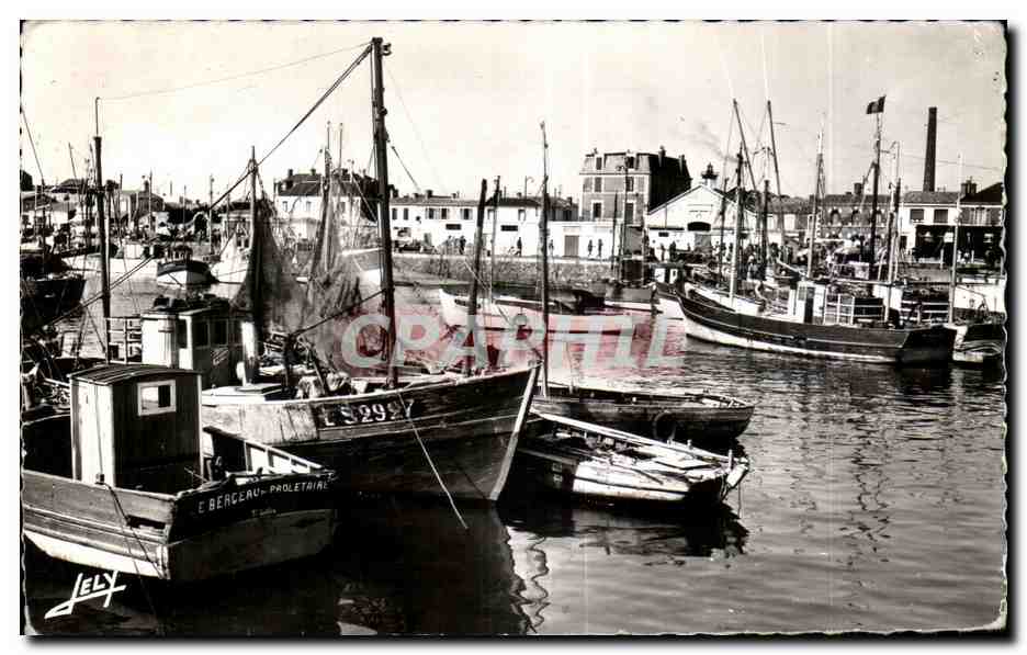 CPA Croix de vle vendee le port
