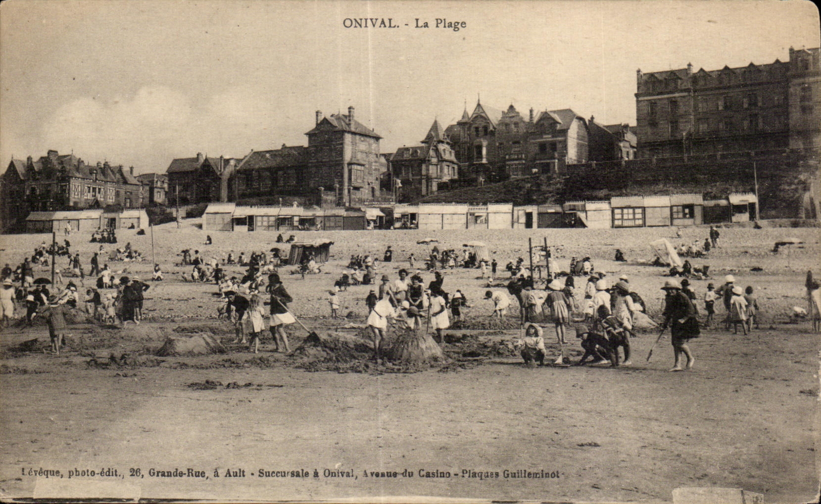 CPA Onival La Plage Enfants 
