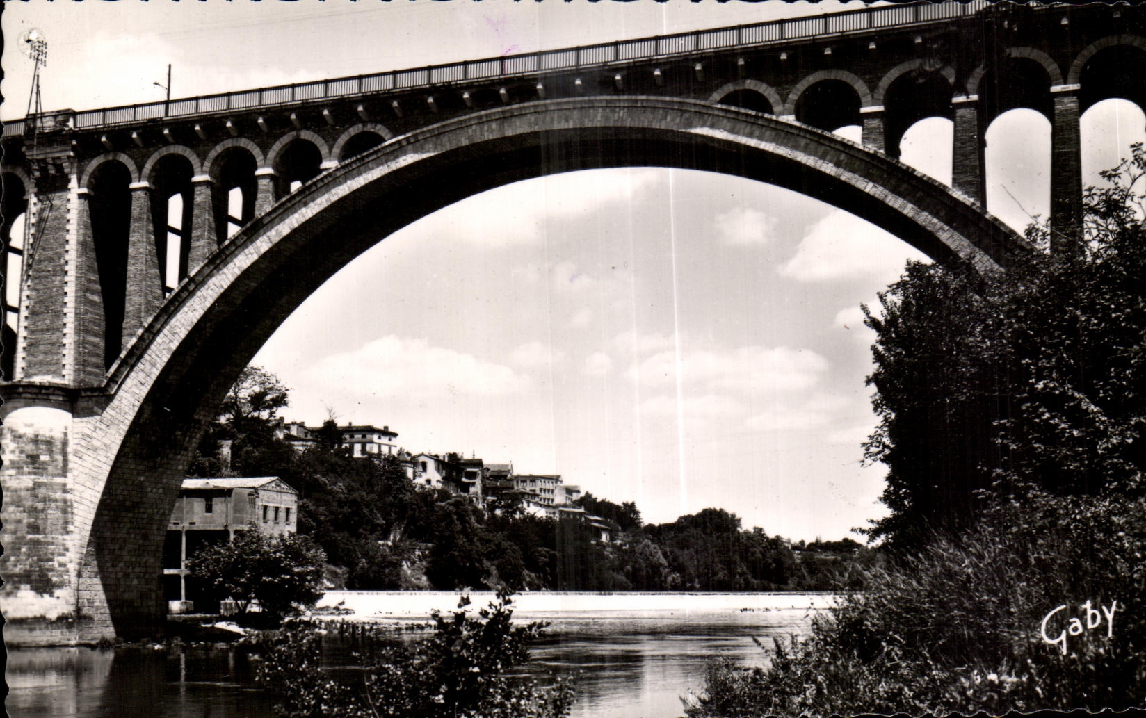 CPA Rabastens sur Tarn Tarn Vue sur le Tarn