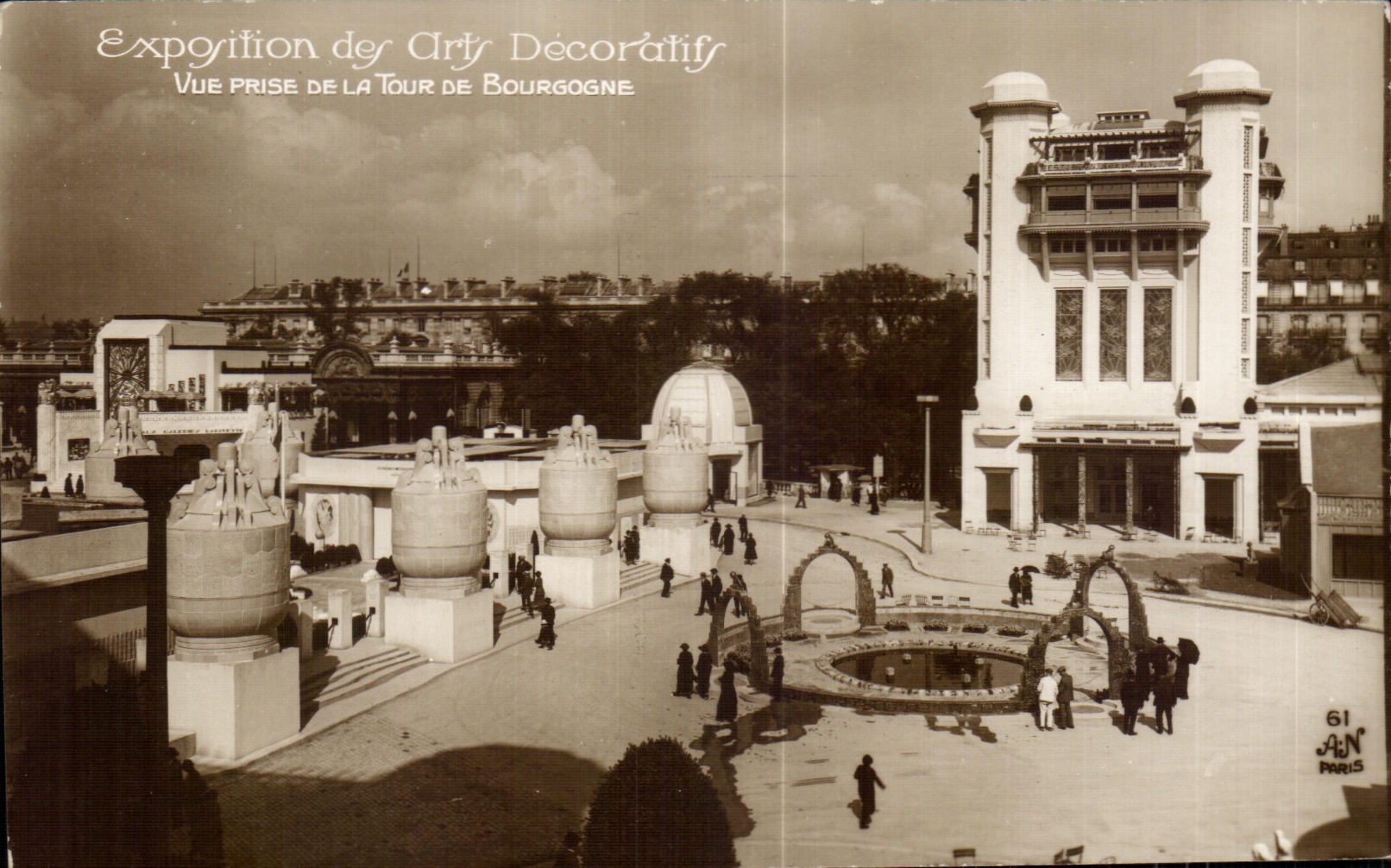 Exposition des Arts Décoratifs — Vue prise de la Tour de Bourgogne — A.N. Paris n°61