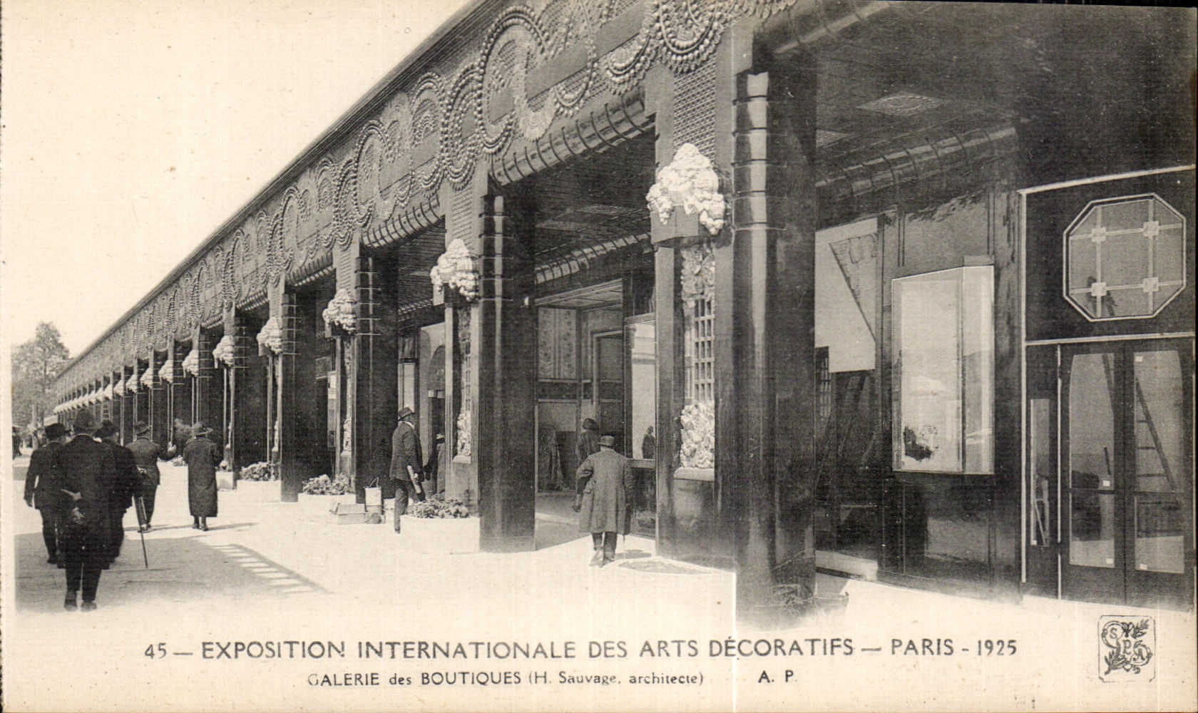 Exposition Internationale des Arts Décoratifs — Galerie des Boutiques — Paris 1925 — H. Sauvage, architecte