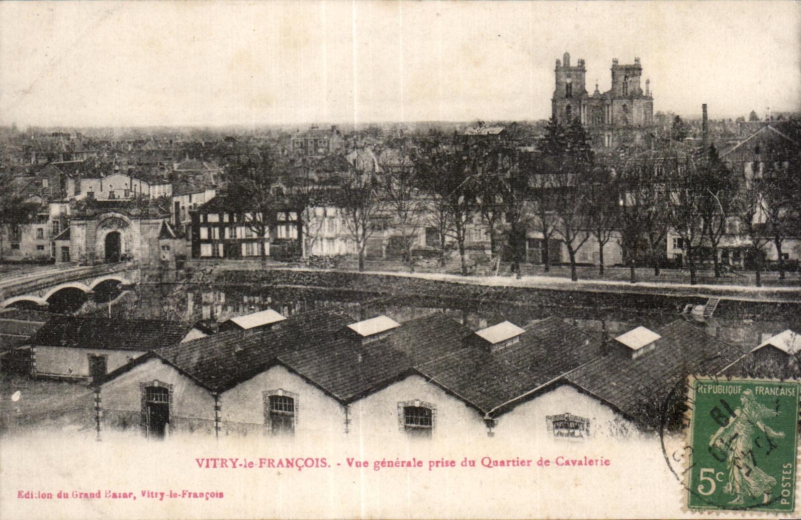 CPA Vitry le Francois Vue generale Prise du Quartier de Cavalerie