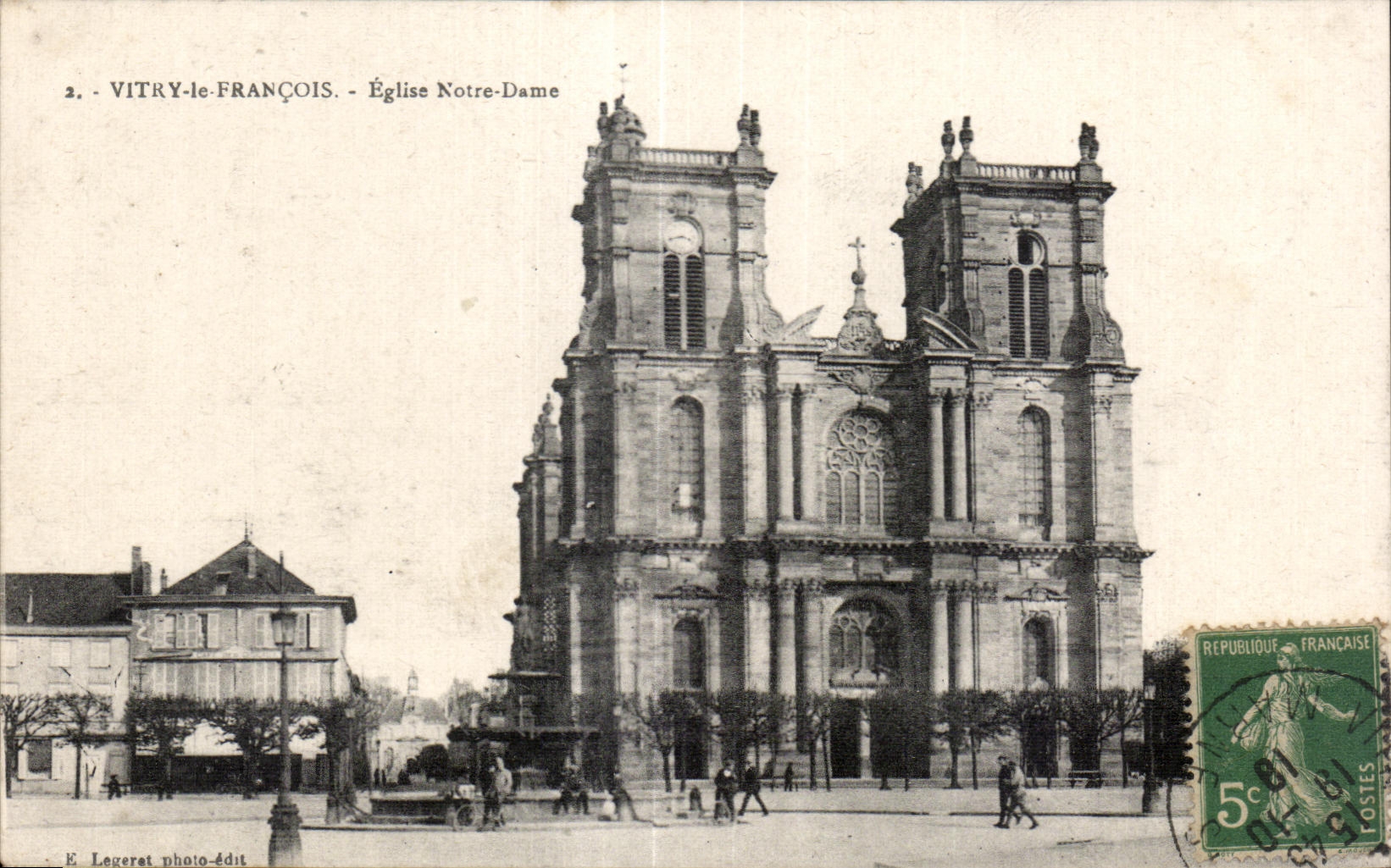 CPA Vitry le Francois Eglise Notre Dame