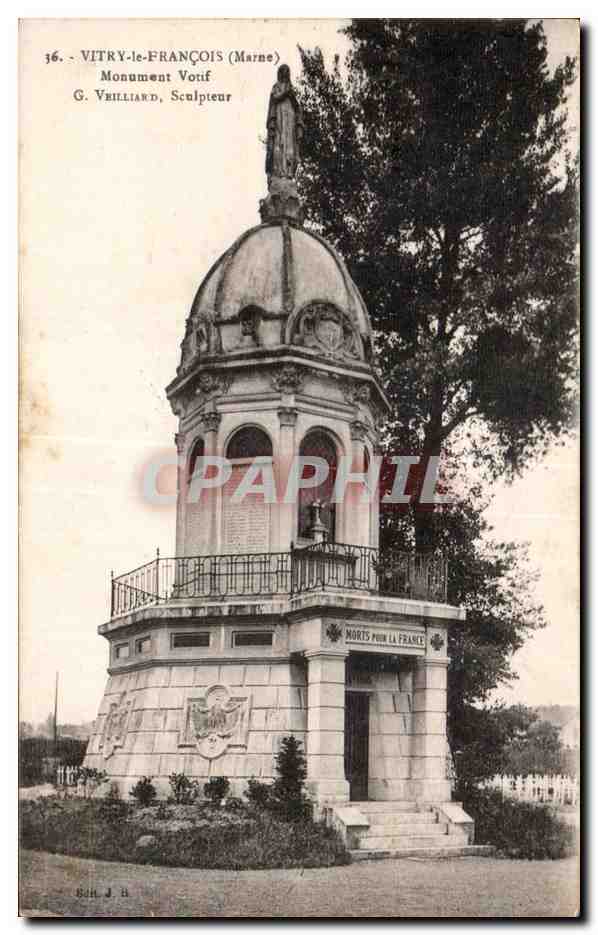 CPA Vitry le Francois Marne Monument Votif