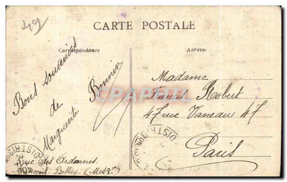 CPA Montreuil Bellay M et L le Chateau Cour interieure — Rückseite
