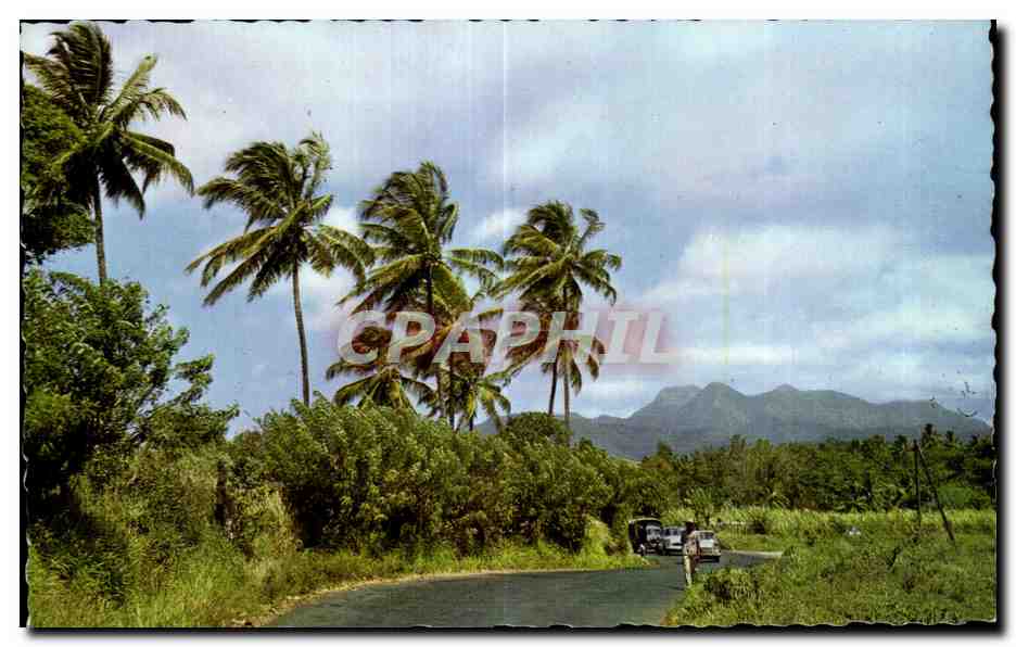 CPM Martinique Paysage Les Pitons du Carbet vus de I Acajou