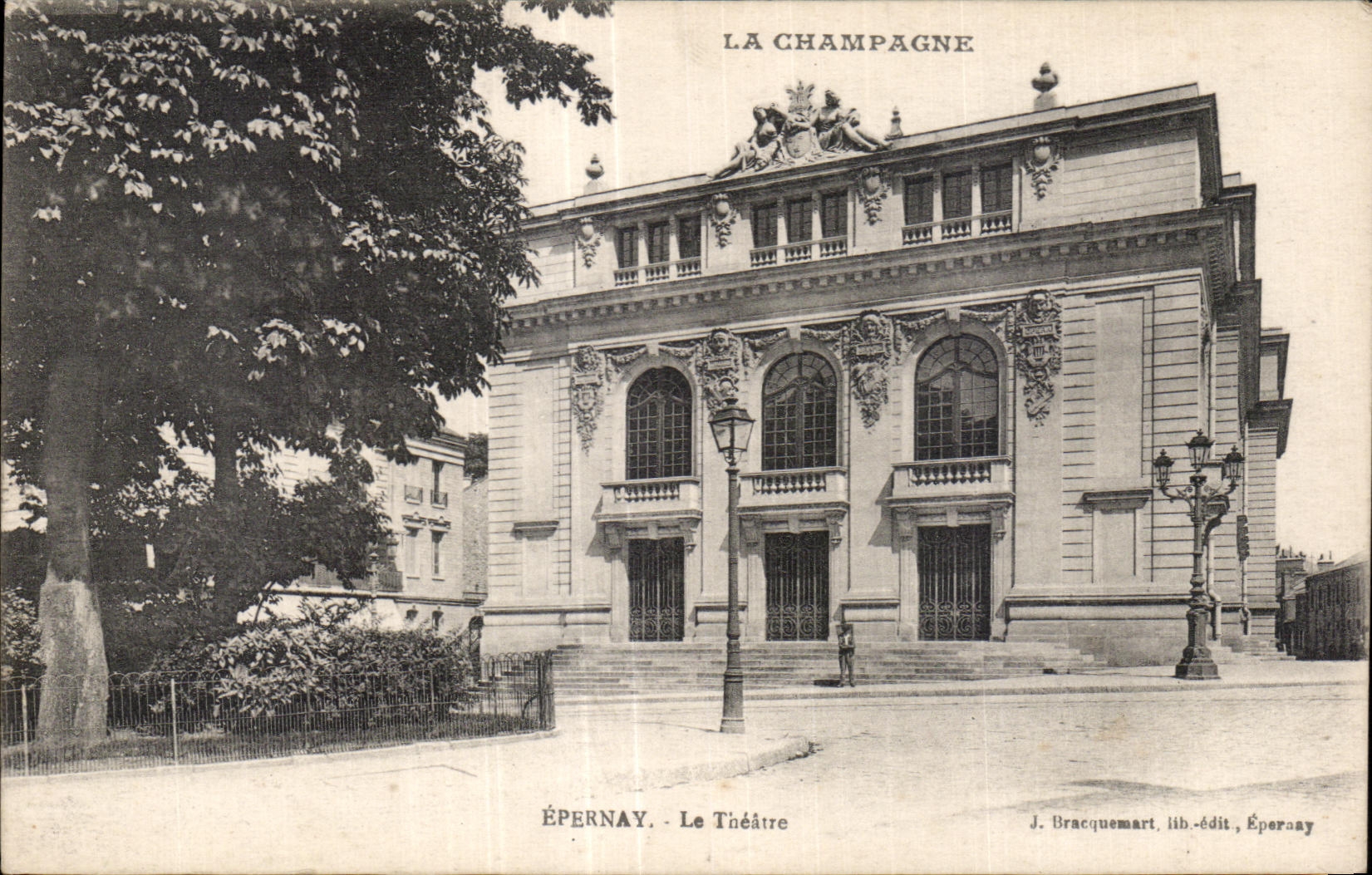 CPA La Champagne Epernay Le Theatre