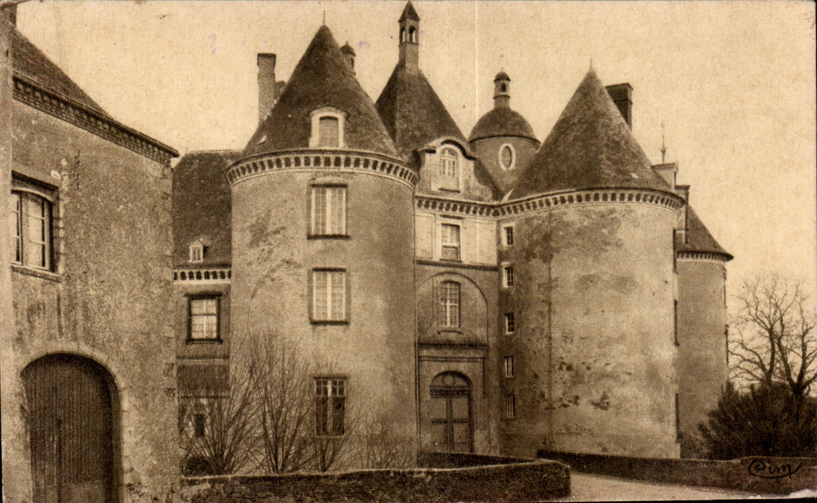 CPA Beaupreau (M et L) Le Chateau Entree