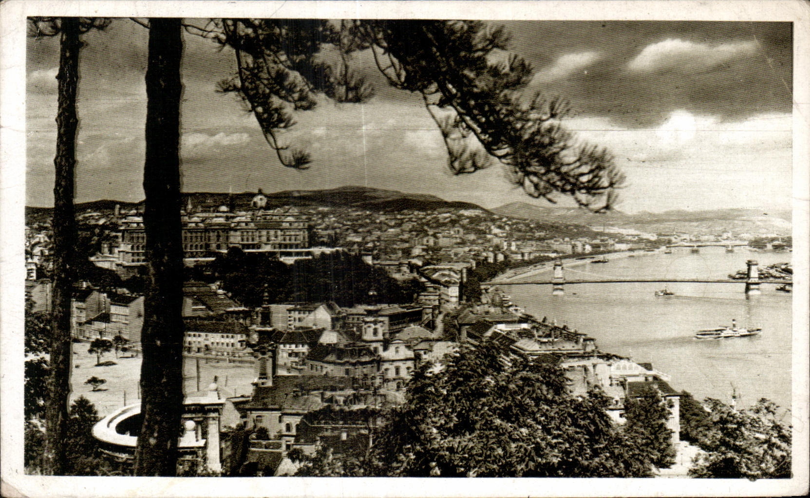 Vue de Budapest depuis le mont Szent Gellért — éditeur Magyar Film Kiadó, n° 218