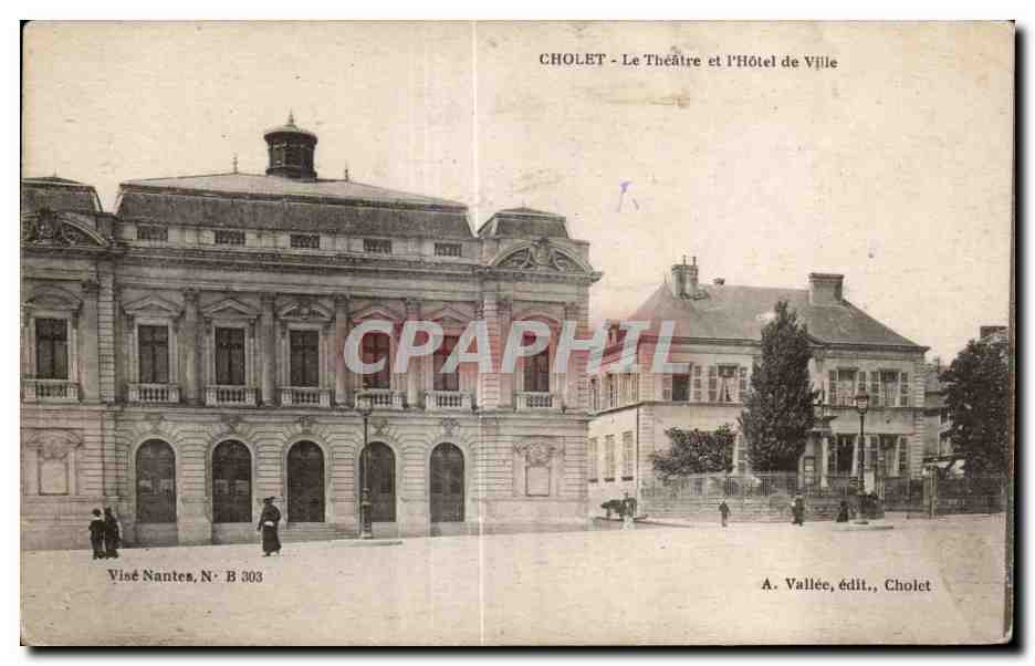 CPA Cholet Le Theatre et I Hotel de Ville
