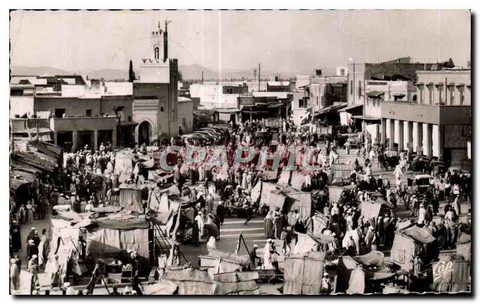 CPA Maroc Marrakech La Plance Djemaa El Fna Le Grand CAfe de France
