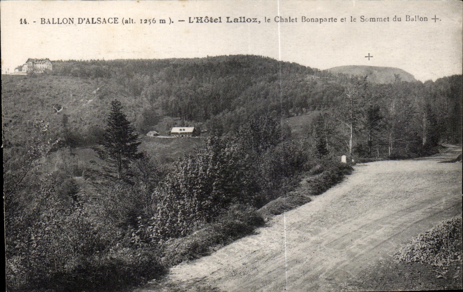 Ballon d'Alsace (alt. 1256 m) — L'Hôtel Lalloy, le Chalet Bonaparte et le Sommet du Ballon — E. Karrer, Belfort