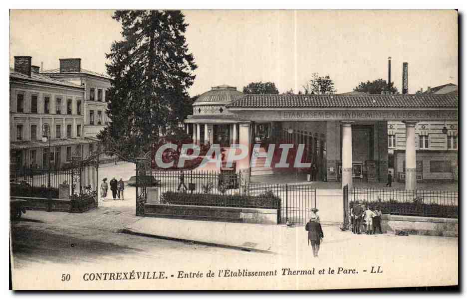 CPA Contrexeville Entree de l Etablissement Thermal et le Parc