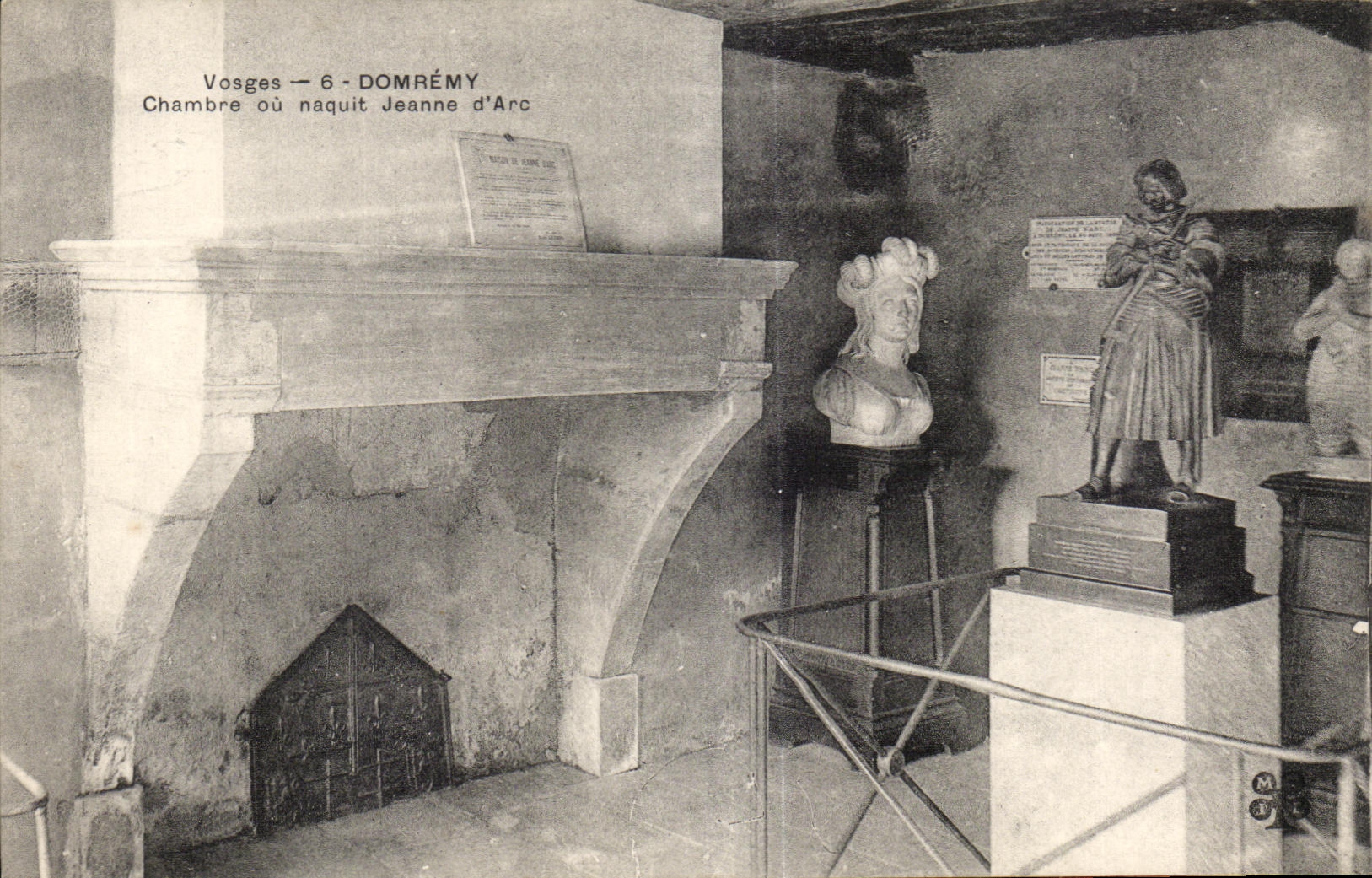 CPA Vosges Domremy Chambre ou naquit jeanne d Arc
