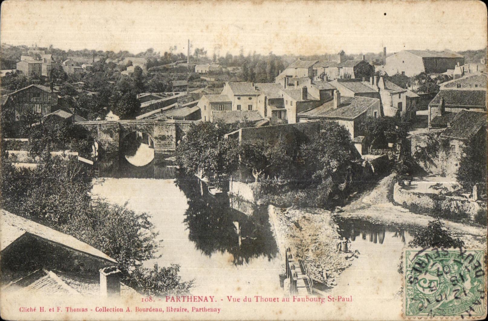 Parthenay — Vue du Thonnet au Faubourg Saint-Paul — Cliché H. et F. Thomas, Collection A. Bourdeau, libraire, Parthenay