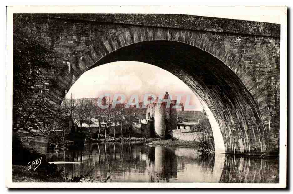 Parthenay — La Tour Saint-Jacques sur la rivière le Thauet — G. ARBAY