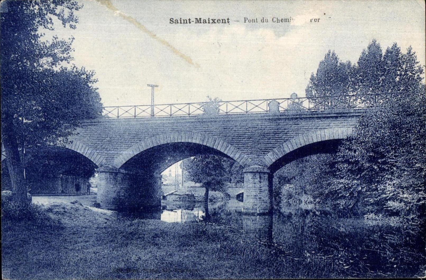 CPA Saint Maixent Pont Du Chemin de fer