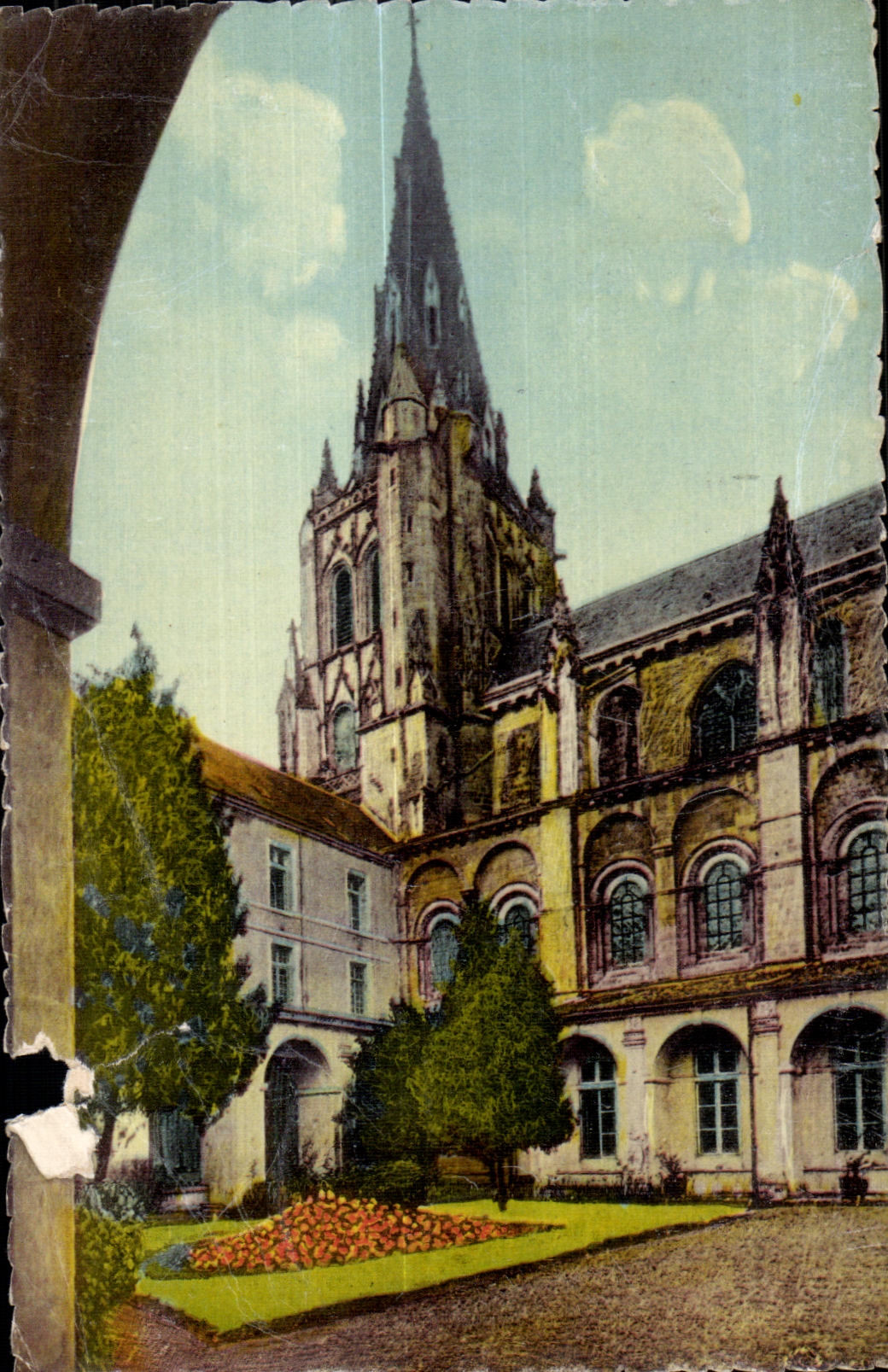 Saint-Maixent-l'École — L'Église et les Cloîtres de l'Ancienne Abbaye — Édit. Saumur (N°37)