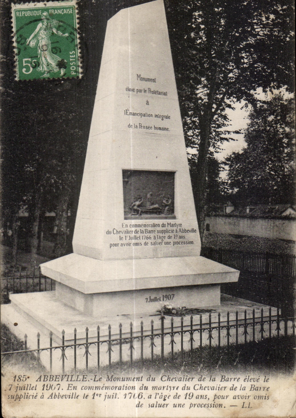 Abbeville - Monument du Chevalier de la Barre - CPA 