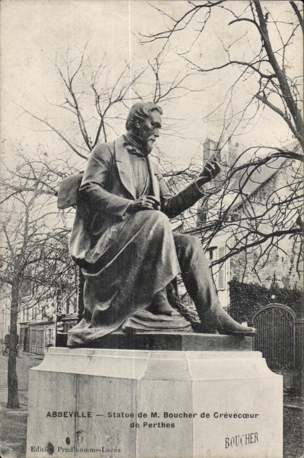 Abbeville - Statue de M Boucher de Crevecoeur de Perthes - CPA 
