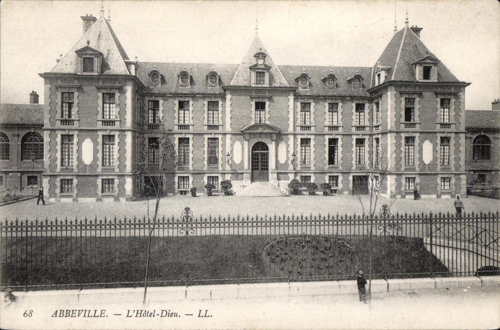 Abbeville - L Hotel Dieu - CPA