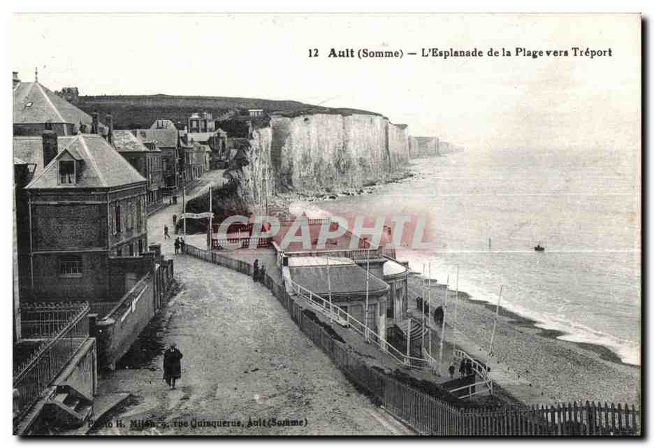 CPA Ault (Somme) L Esplanade de la Plage vers Treport