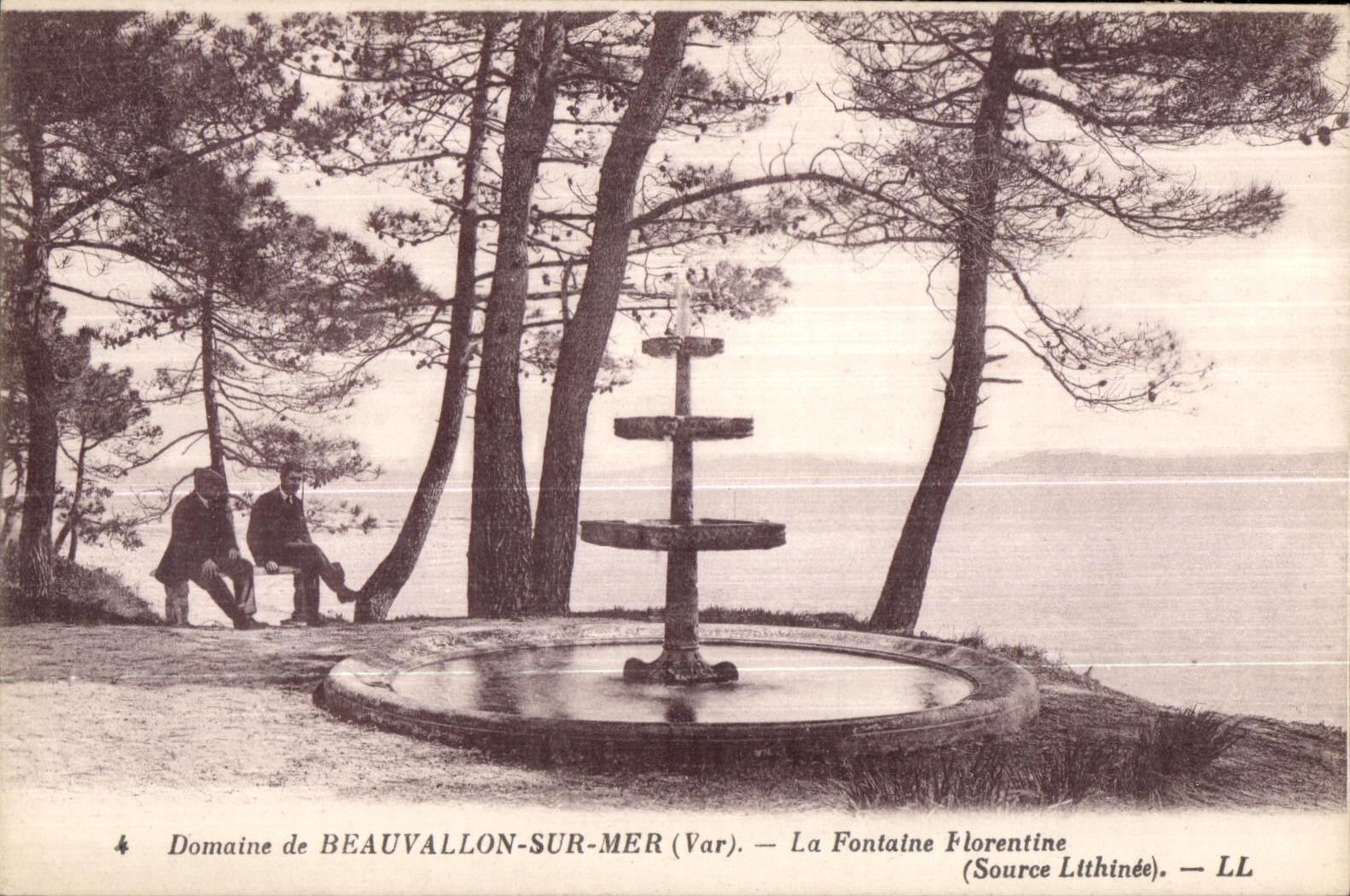 Beauvallon sur Mer - La Fontaine Florentine - CPA 