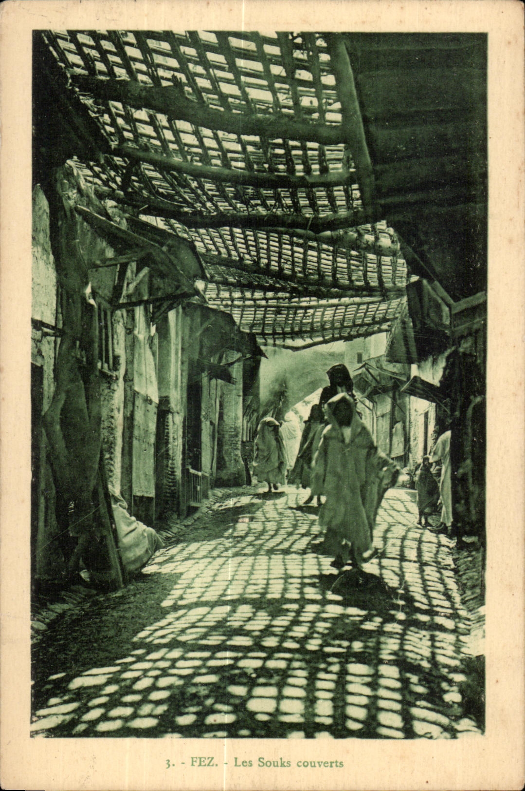 CPA Maroc FEZ Les Souks Couverts
