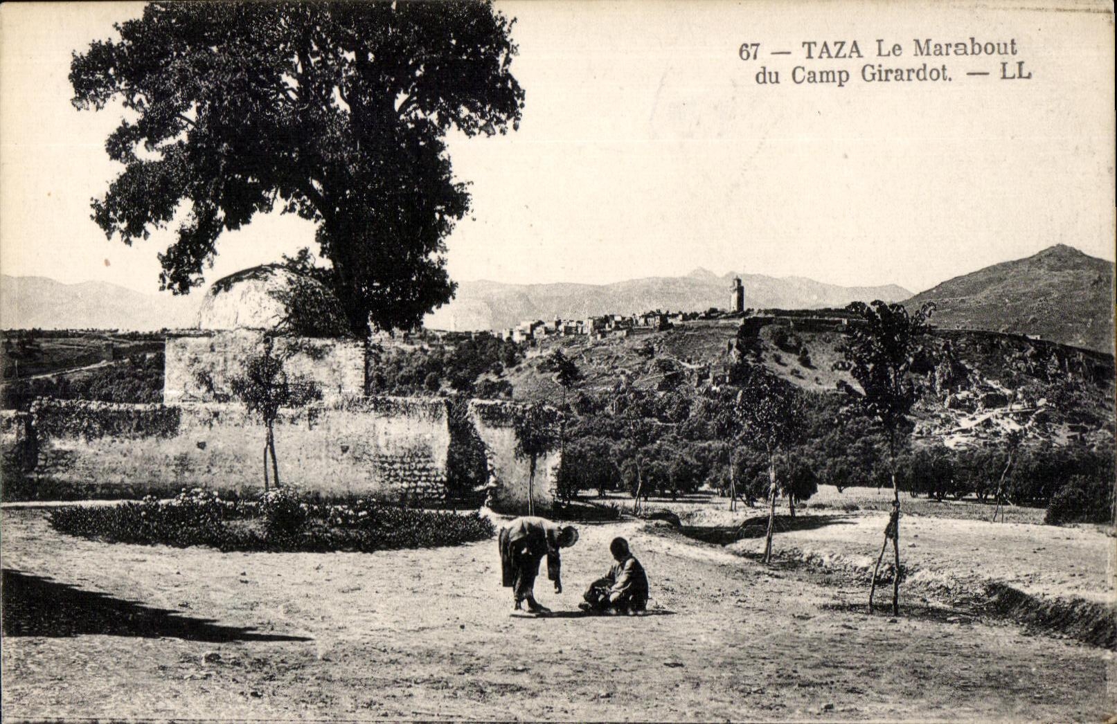 CPA Maroc Taza Le Marabout du Camp Girardot