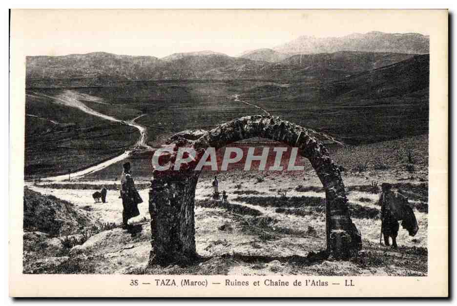CPA Taza Maroc Ruines et Chaine de I Atlas