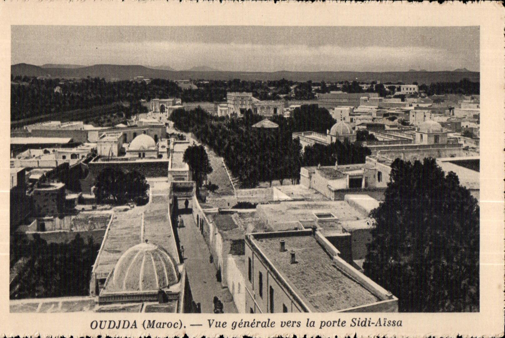 CPA Oudjda Maroc Vue generale vers la porte Sidi Aissa
