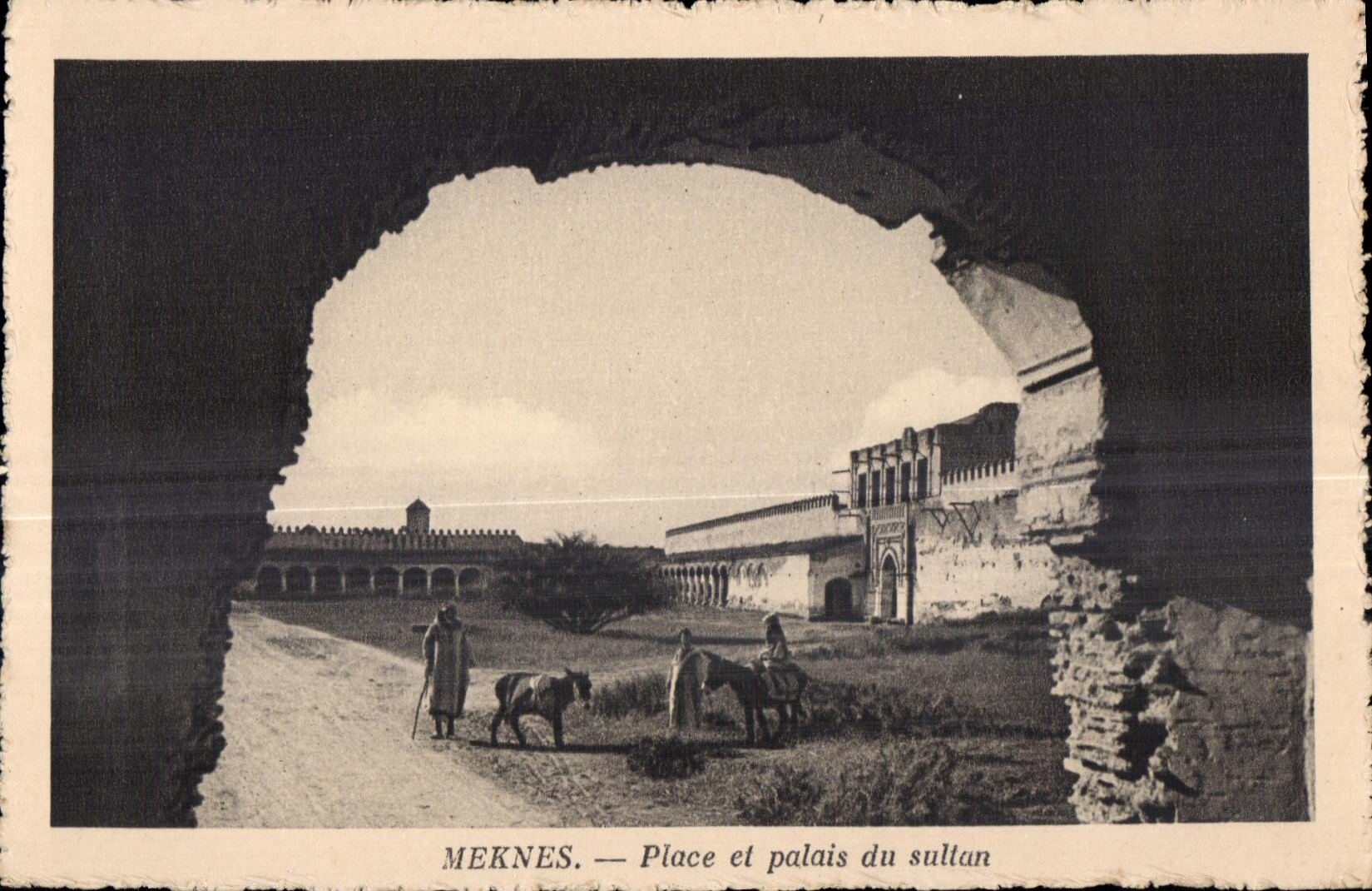 CPA Maroc Meknes place et palais du sultan