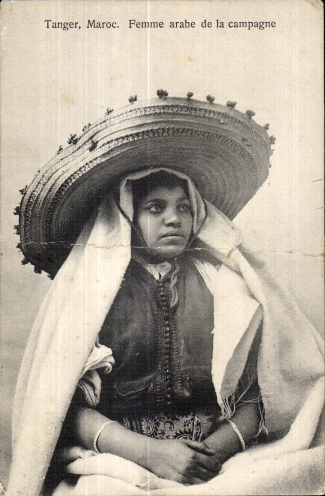CPA Tanger Maroc Fermme arabe de la campagne Folklore Costume