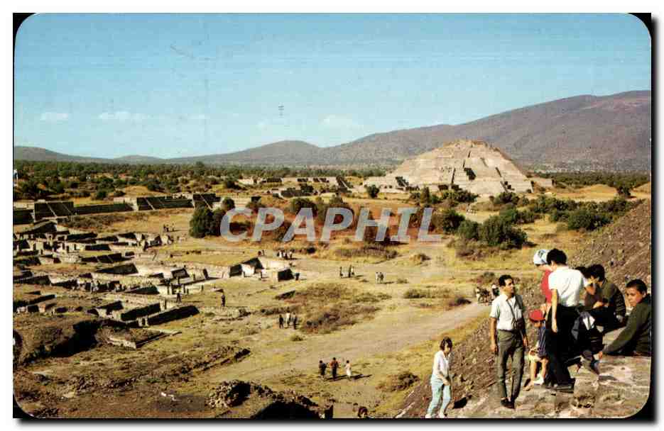 Teotihuacán — Pyramide der Mond in der Hintergrund — Annex S.A. Nr. 274