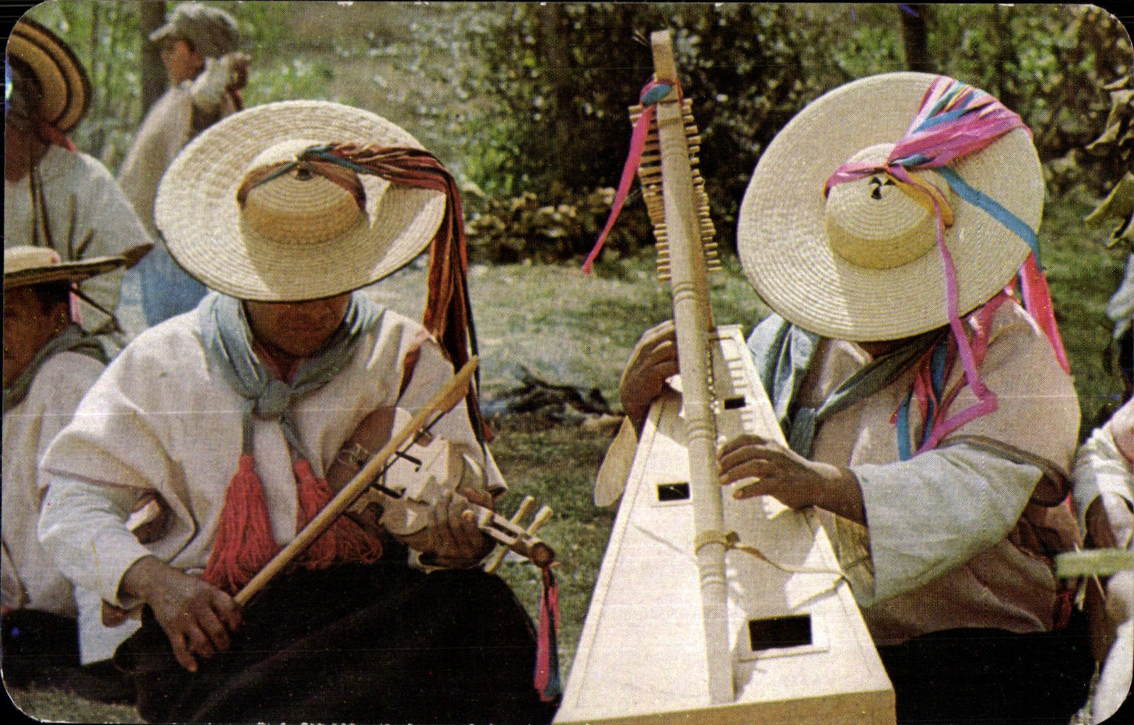 Musiciens de Zinacantán — Chiapas, Mexique — éditeur SAN CRISTOBAL DE LAS CASAS, S.A. de C.V.