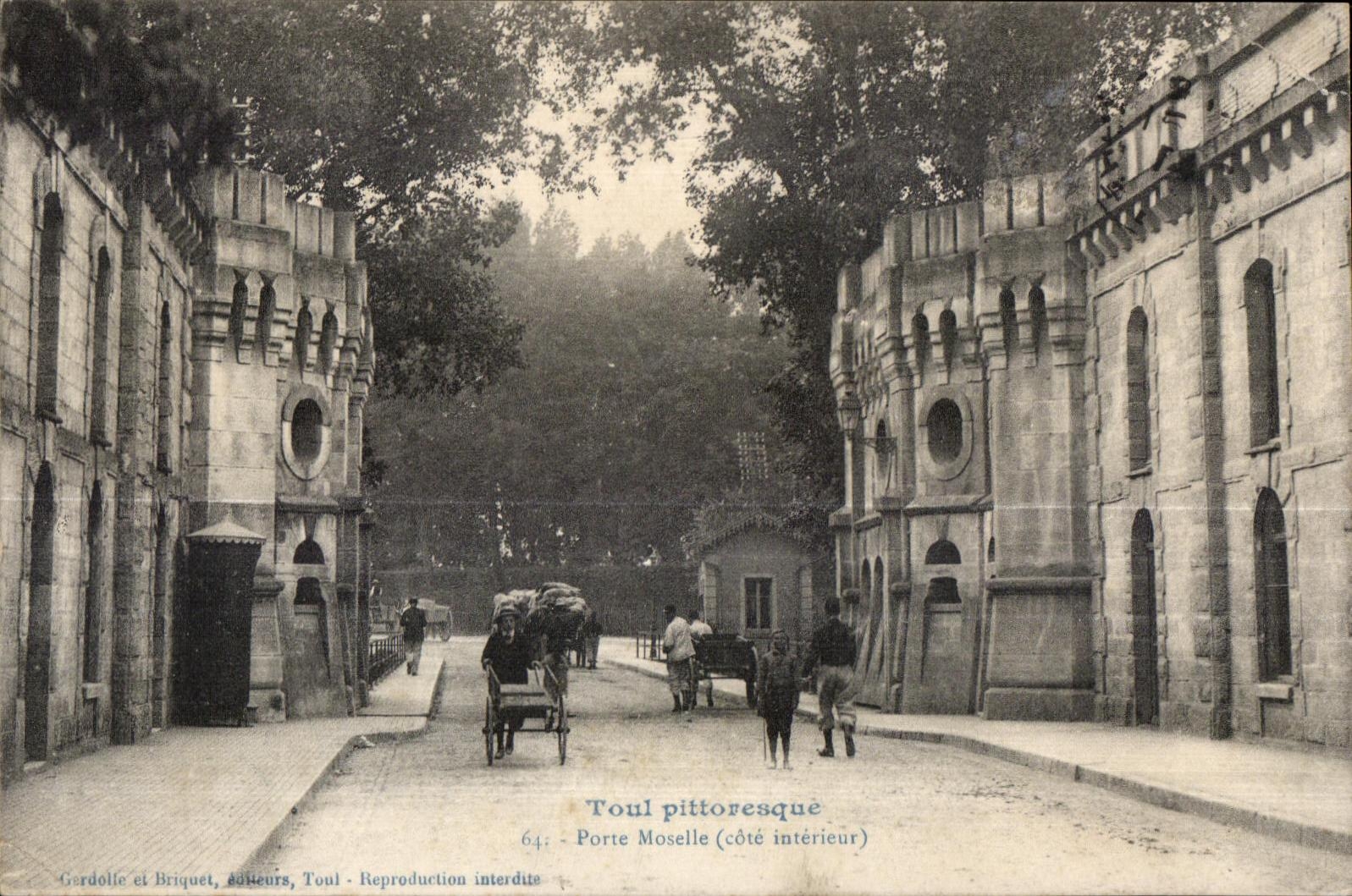 Toul pittoresque — Porte Moselle (côté intérieur) — Gerdolfe et Briquet, Toul