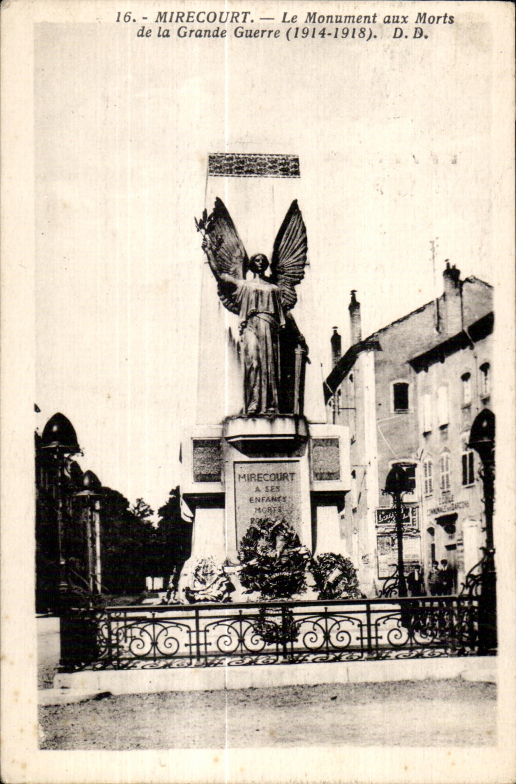Mirecourt - Le Monument aux Morts - CPA 