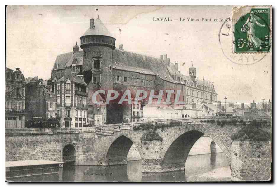 CPA Laval Le Vieux Pont et le Chat