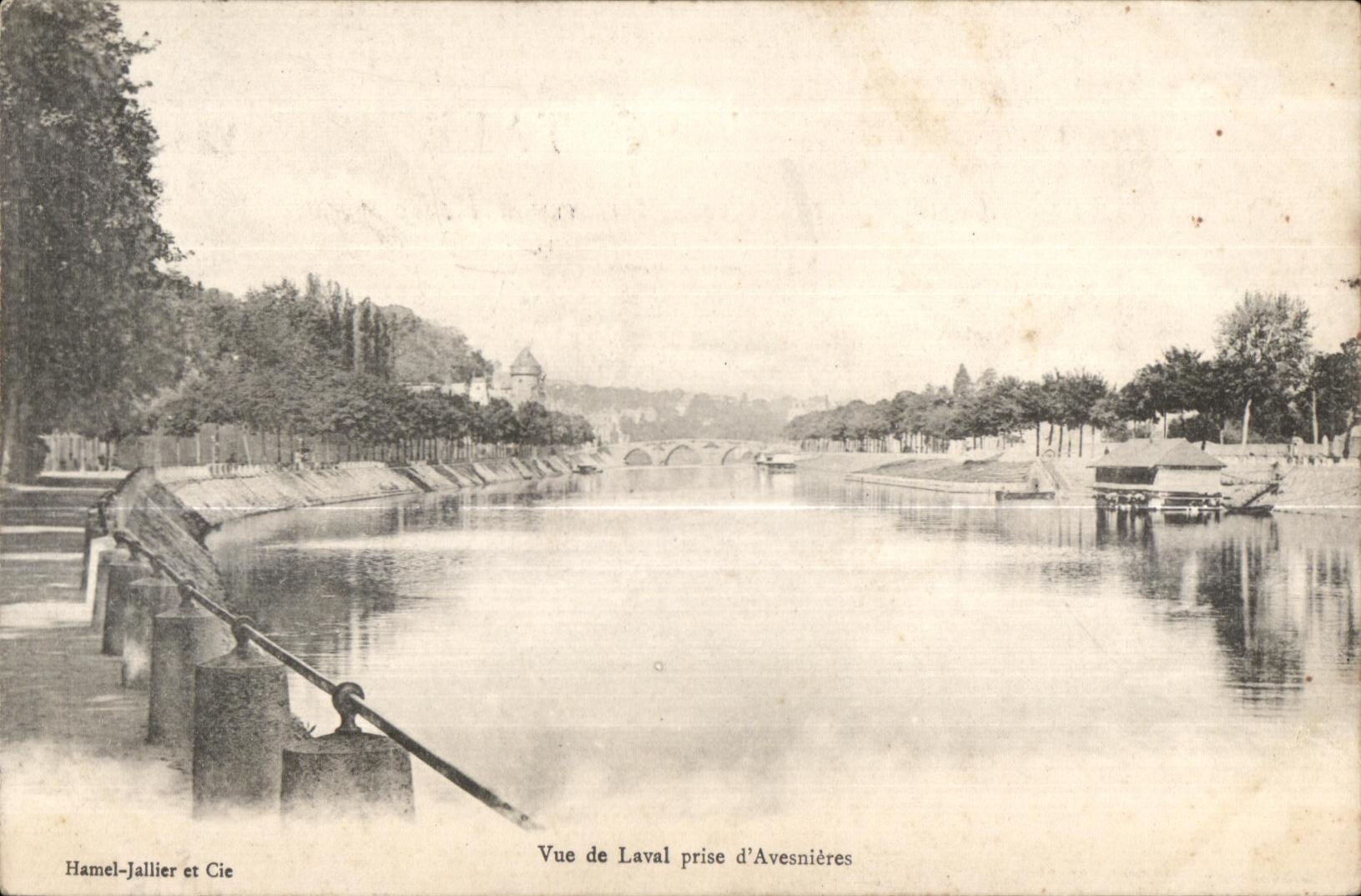 CPA Vue de laval prise d Avesnieres 