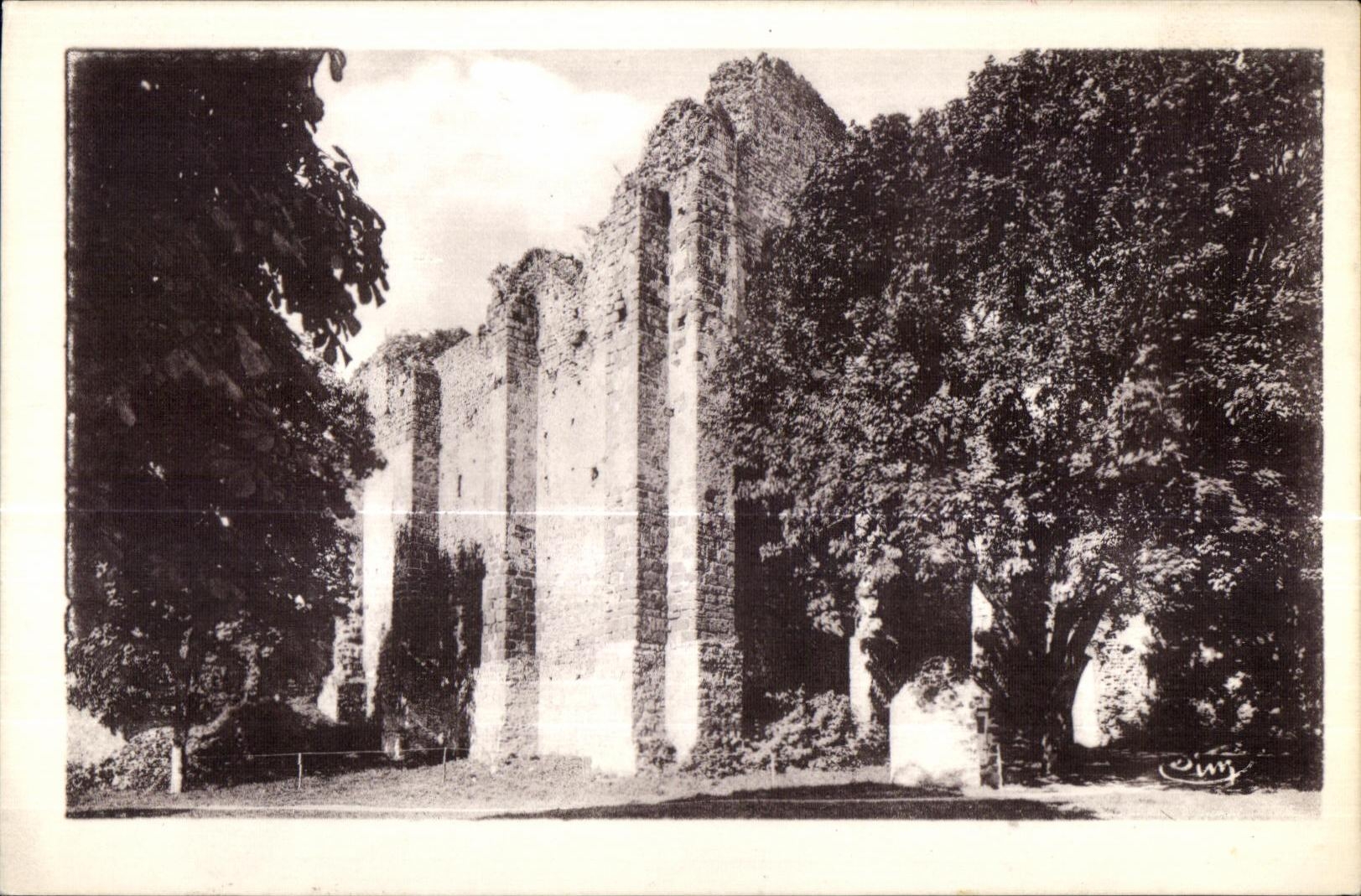 CPA Sainte suzanne mayenne le Donjon construit par le vicomte de beaumont