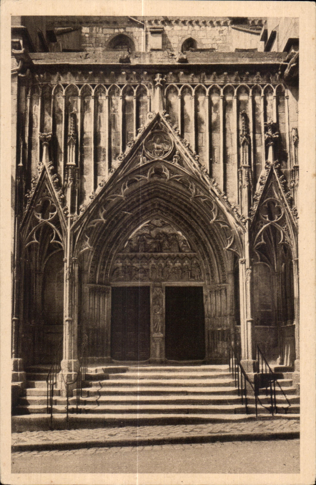 Portail Saint-Jean-Baptiste — Chaumont — Librairie Jeanne d'Arc