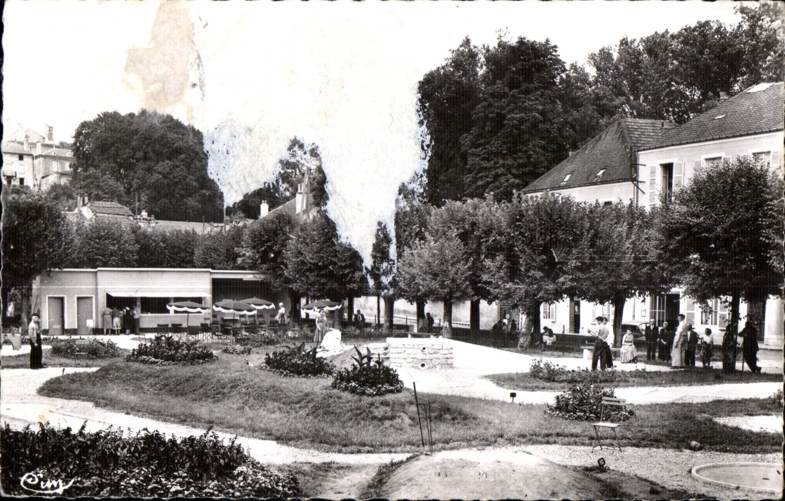 CPA Bourbonne Les Bains Avenne D Orteuil et Son Golf