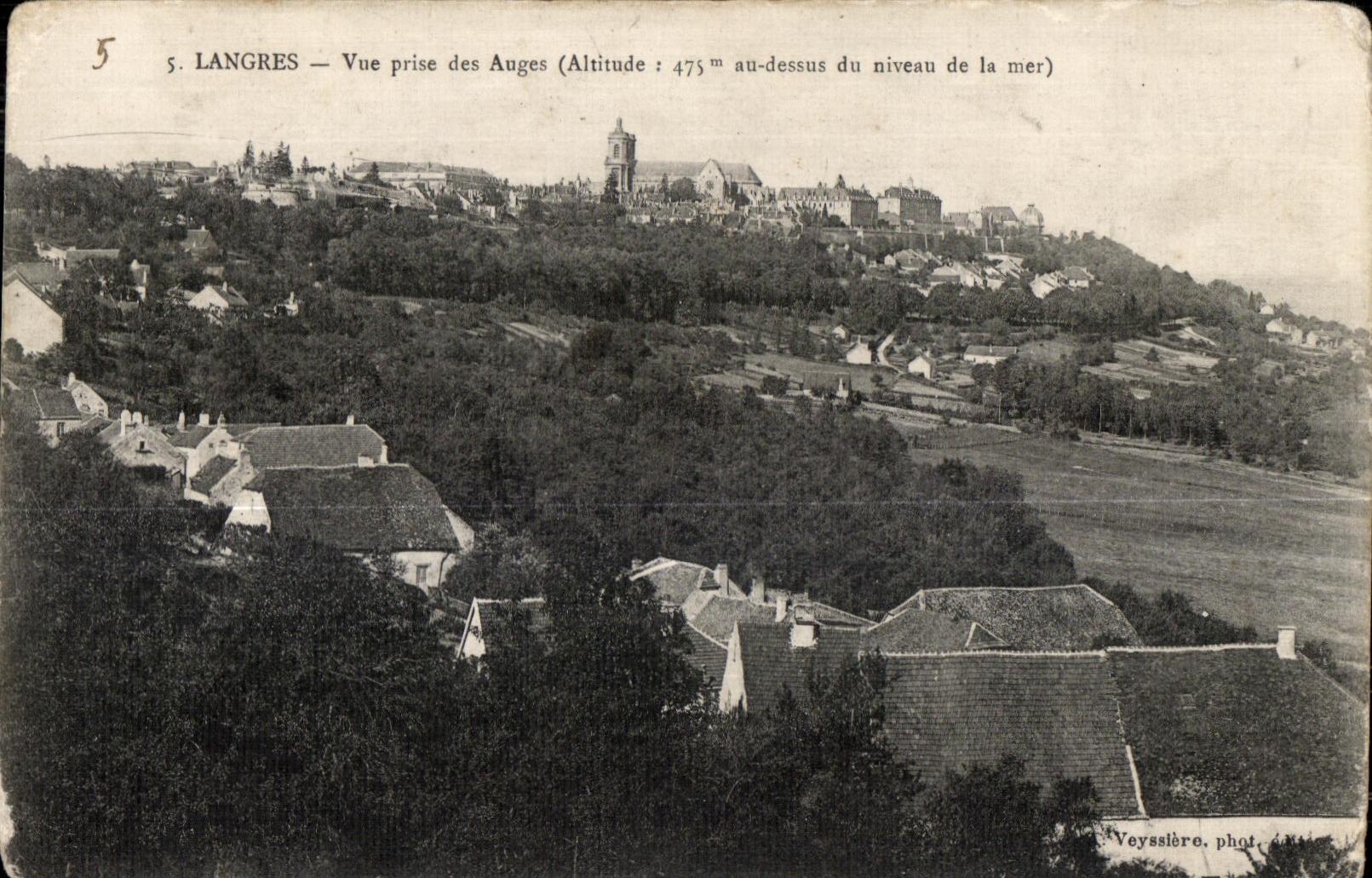 Langres — Vue prise des Auges (Altitude : 475 m au-dessus du niveau de la mer) — Veyssière, phot.