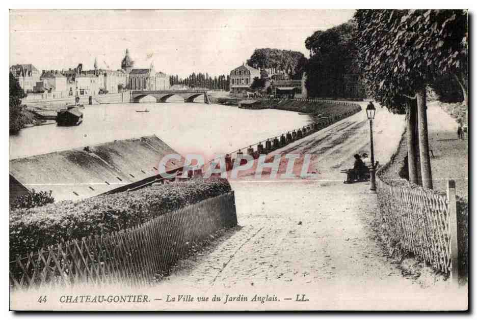 Château-Gaontier — La Ville vue du Jardin Anglais — LL. — n°44