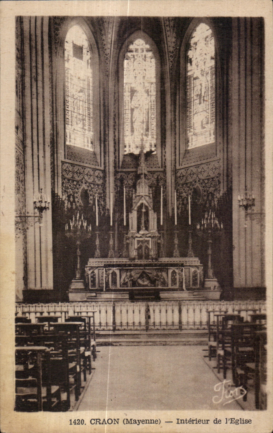 CPA Craon Interieur de l Eglise St Nieolas