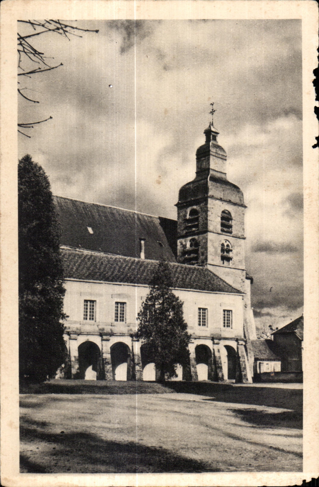 CPA Abbaye D Hautvillers berceau du vin de Champagne Le Cloitre Moet   Chandon