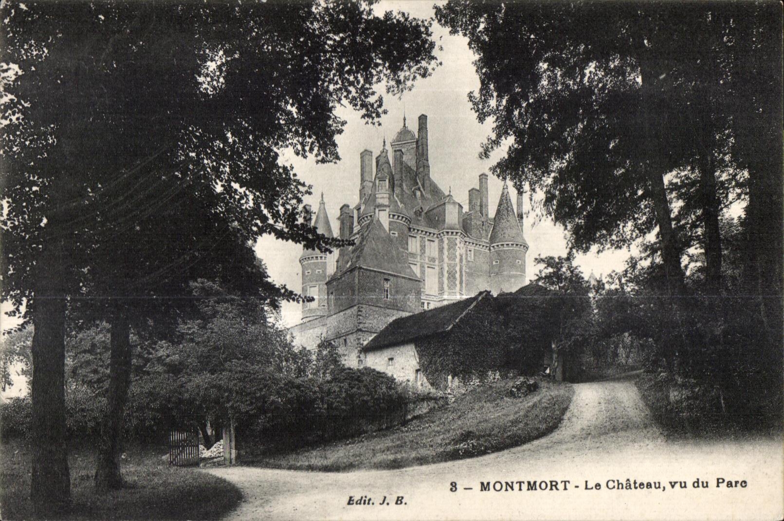 CPA Montmort Le Chateau Vu du Pare