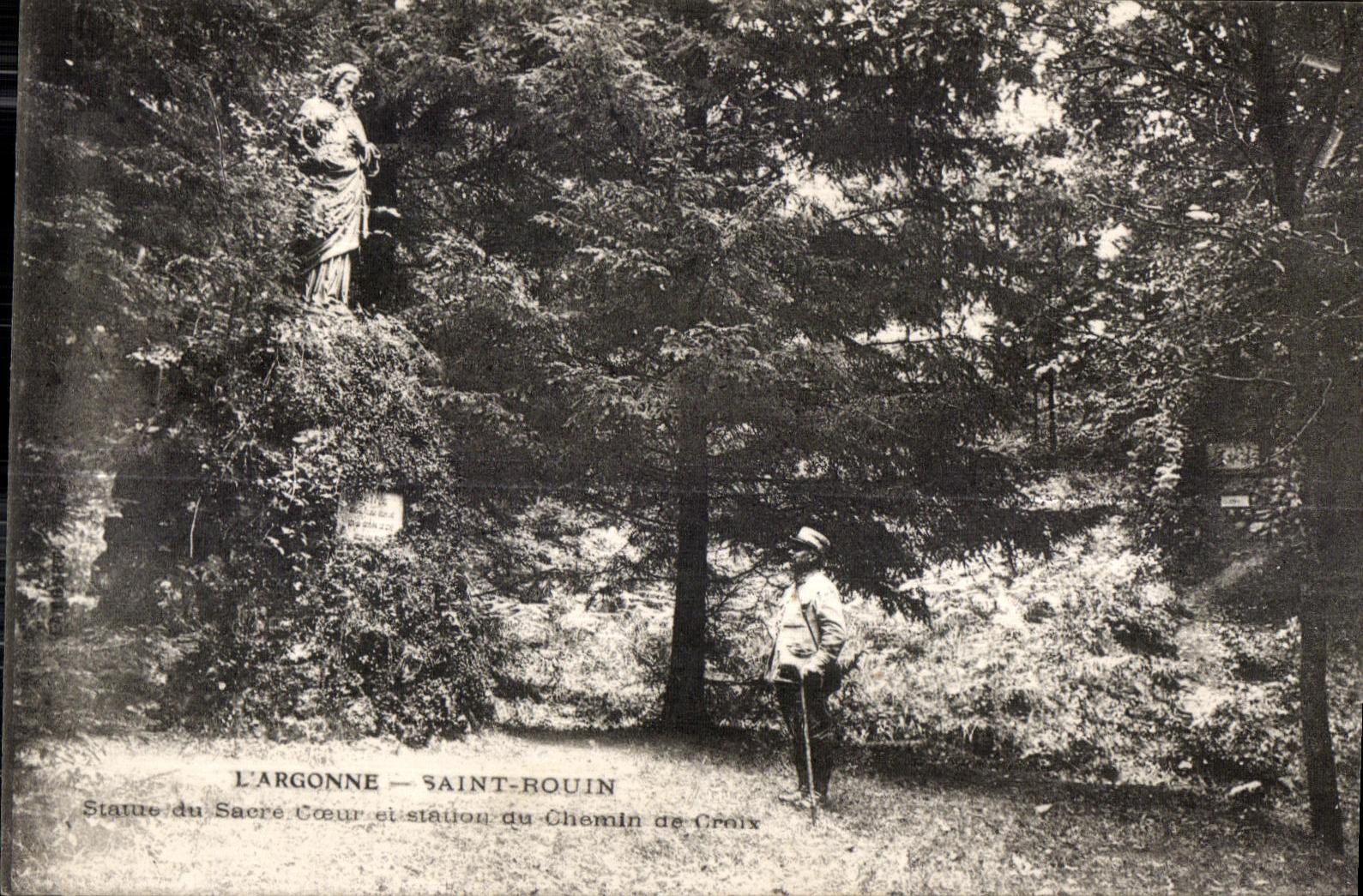 L'ARGONNE — SAINT-ROUIN — Statue du Sacré-Cœur et station du Chemin de Croix