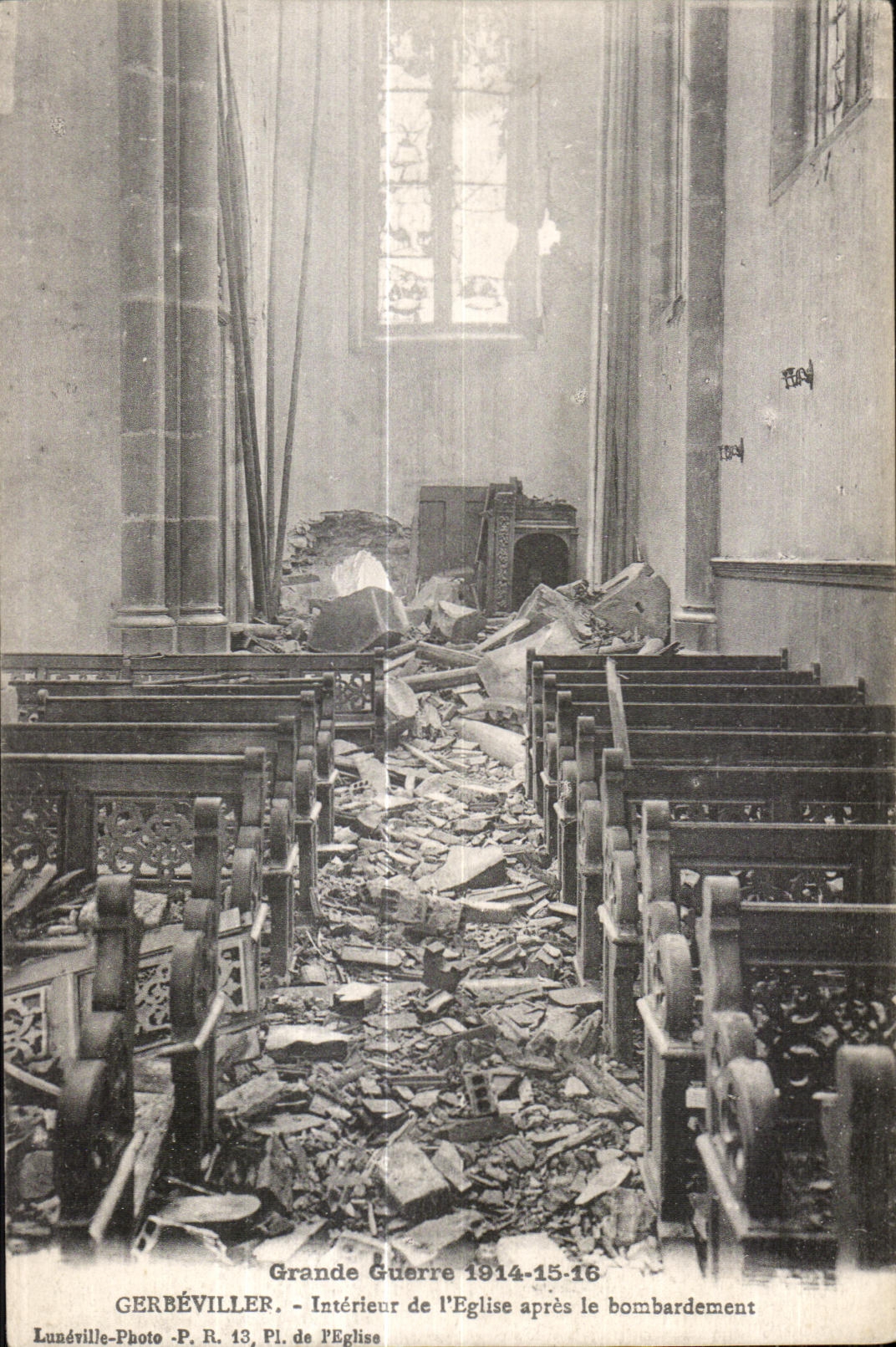 CPA Militaria CPA Grand Guerre 1914-15-16 Gerbeviller Interieur de l Eglise apres le bombardement