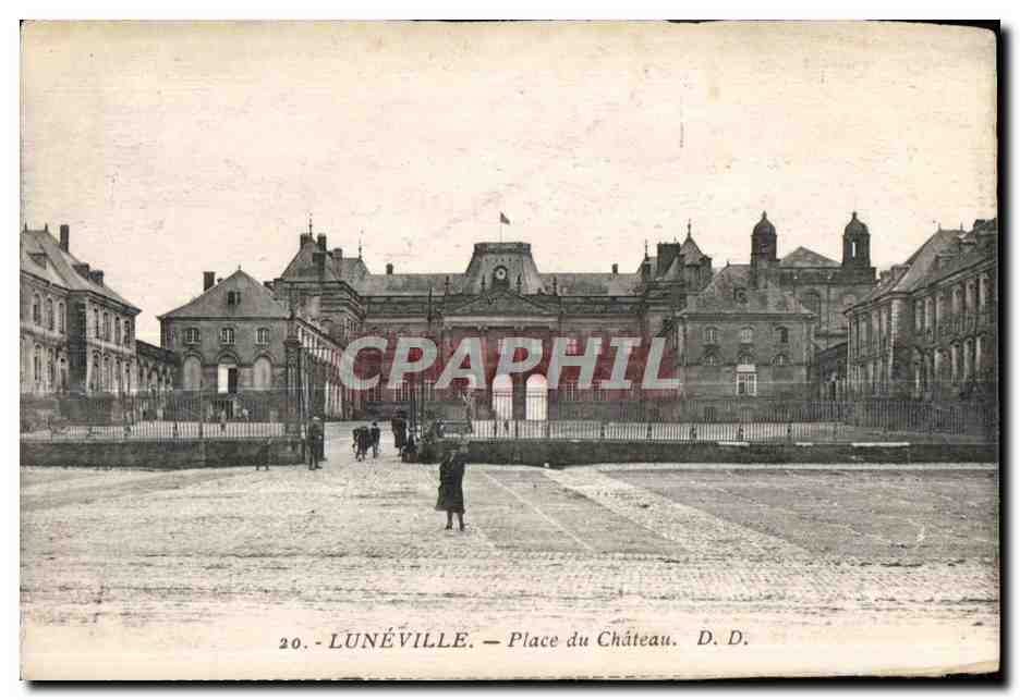 CPA Militaria CPA Lunevillle Place du Chateau
